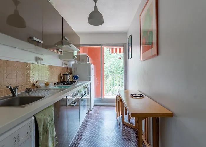 Apartamento T2 Lumineux Avec Balcon à Arcachon, Proche Plage, Parking, Wifi Et Commerces - Fr-1-319-352