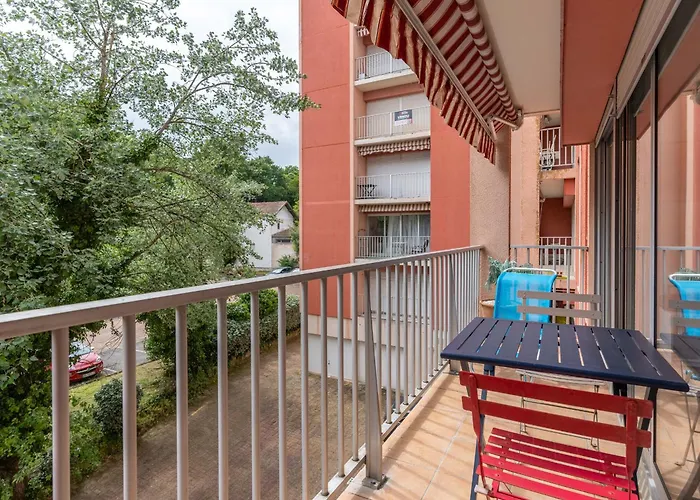 Apartamento T2 Lumineux Avec Balcon à Arcachon, Proche Plage, Parking, Wifi Et Commerces - Fr-1-319-352 *