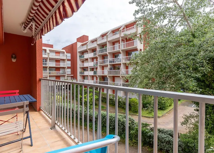 Apartamento T2 Lumineux Avec Balcon à Arcachon, Proche Plage, Parking, Wifi Et Commerces - Fr-1-319-352